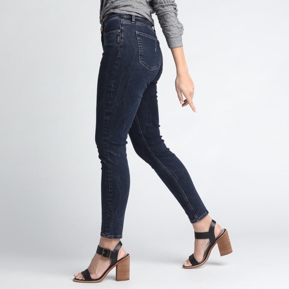 EUC Silver Jeans Calley High-Rise Skinny Size 29/27 - Picture 2 of 9